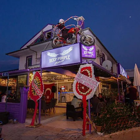 Hostel Deep Purple Bikers