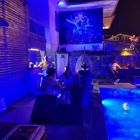 Hostel Deep Purple Bikers *