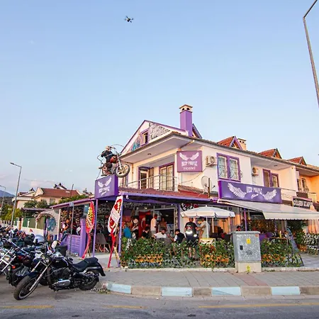 Hostel Deep Purple Bikers *