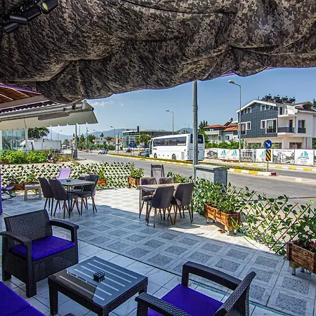 Deep Purple Bikers Ostello *