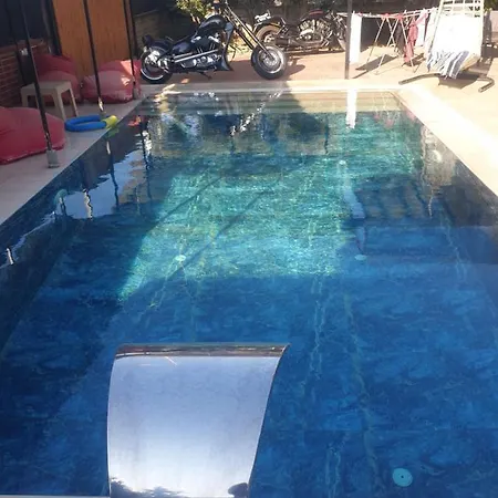 Deep Purple Bikers Ostello *